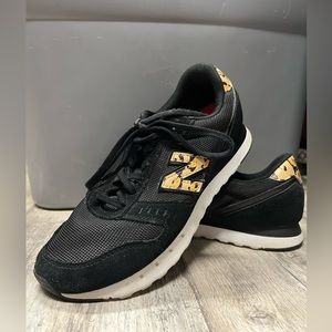 New Balance Womens 311 Sneakers